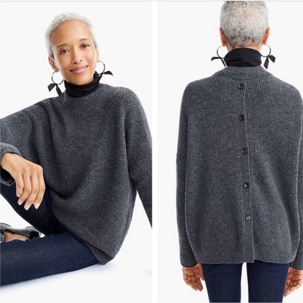 J Crew Point Sur Gray Waffled Button-Back Sweater Gray Blue Size Medium